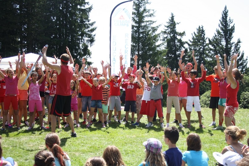 Village Camps International Summer Camp Leysin, Switzerland 2025-08-09 https://www.villagecamps.com/journals_admin/images/709-42-festival (143).jpg